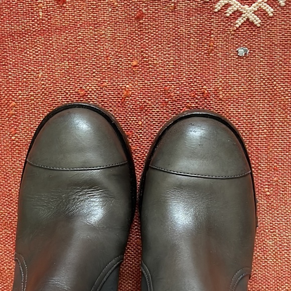 Chanel 2014 charcoal ankle boots - Picture 7 of 13